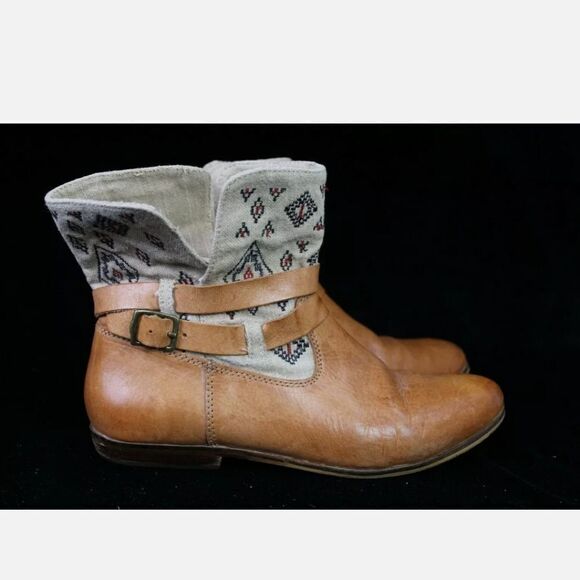 Anthropologie Latigo James Embroidered Booties Sz 8 Leather Western Ankle Boots. - Picture 6 of 9